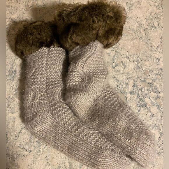 Simple Faux Fur Knit Sherpa Lined Slipper Socks - Picture 1 of 4
